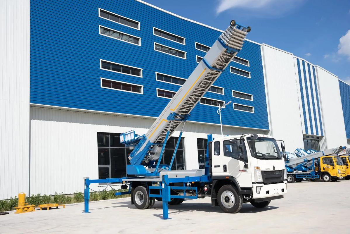 泊头小型云梯车上料车租赁多少钱