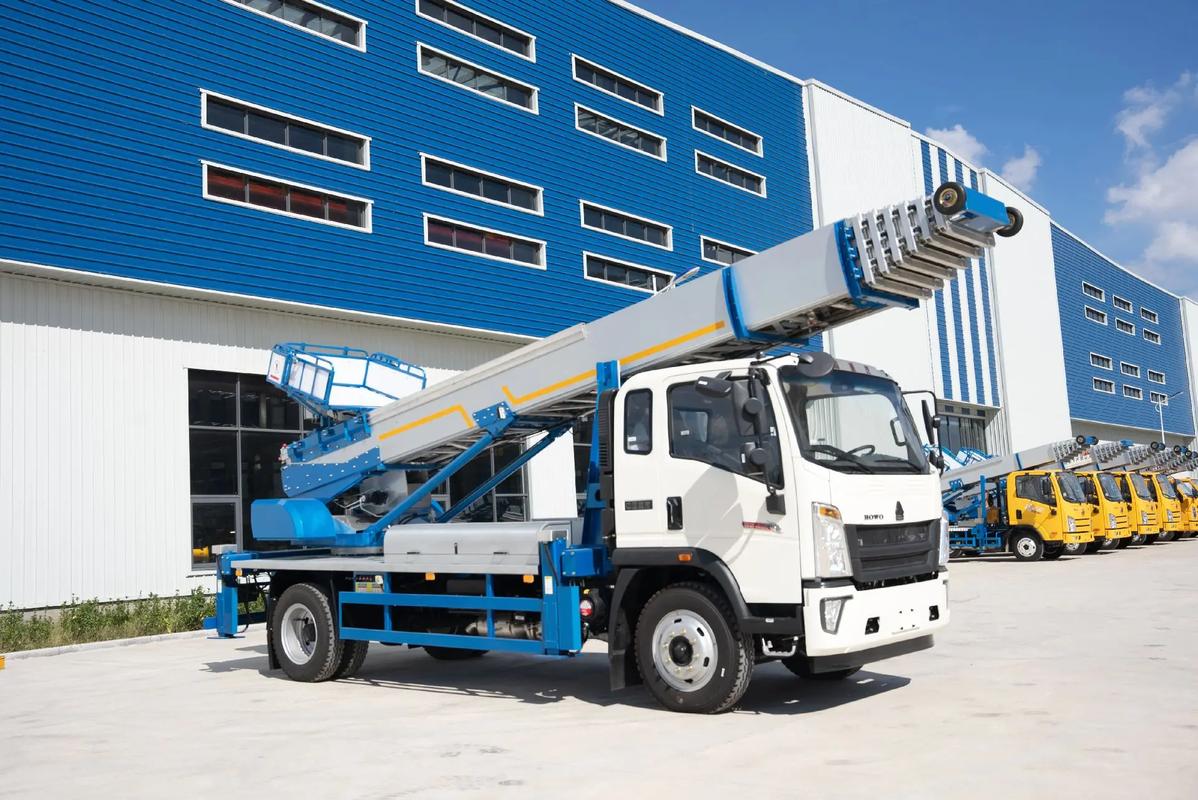 泊头出租云梯车高空作业车 建筑垃圾搬运